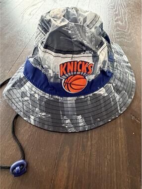 New Era New York Knicks Bucket Hat Hardwood Classic Basketball NWT SZ X-Large